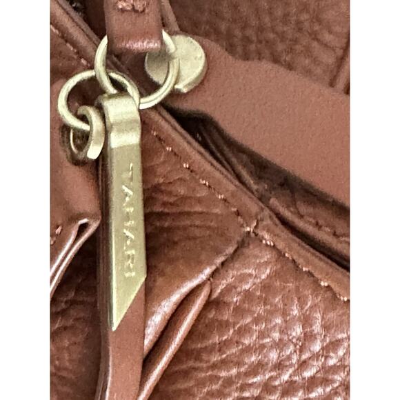 Tahari Bucket Handbag Women’s Tahari Leather Crossbody Bucket Shoulder Handbag - Picture 5 of 16